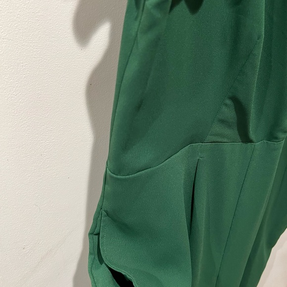 Ann Taylor Emerald Green Flutter Sleeve Pocket Jumpsuit - Picture 3 of 10